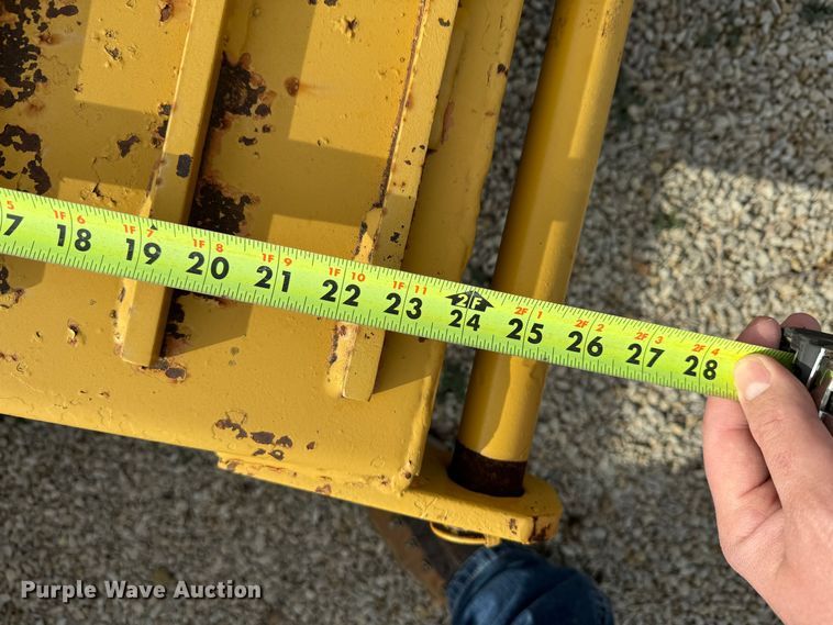 image for item DK6777 1991 Metal Fabricating Co. equipment trailer