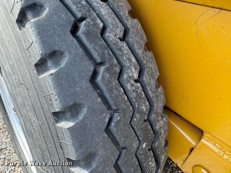 image for item DK6777 1991 Metal Fabricating Co. equipment trailer