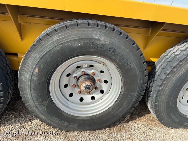 image for item DK6777 1991 Metal Fabricating Co. equipment trailer