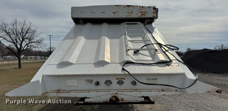 image for item DK6779 2007 Manac SBD-240 bottom dump trailer