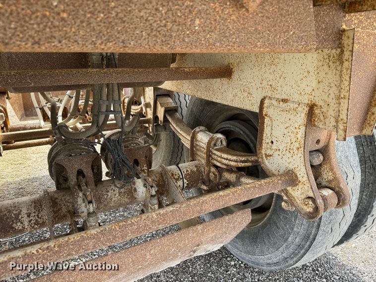 image for item DK6779 2007 Manac SBD-240 bottom dump trailer