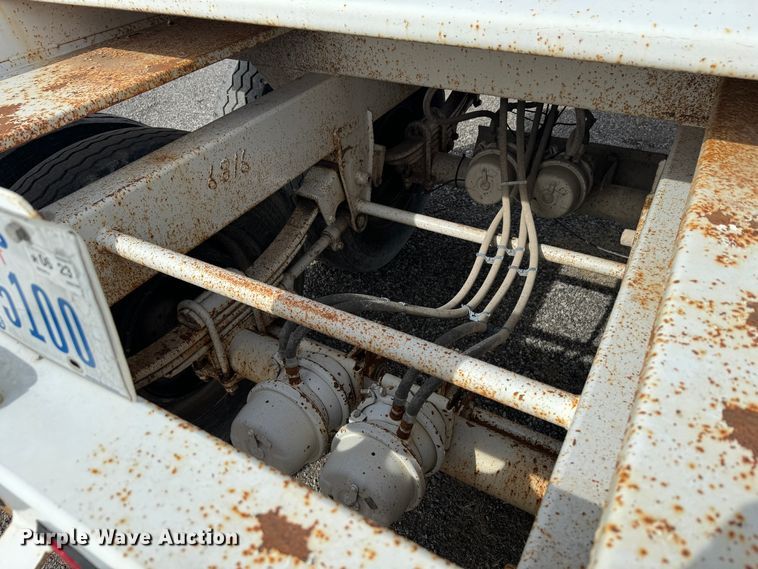 image for item DK6779 2007 Manac SBD-240 bottom dump trailer