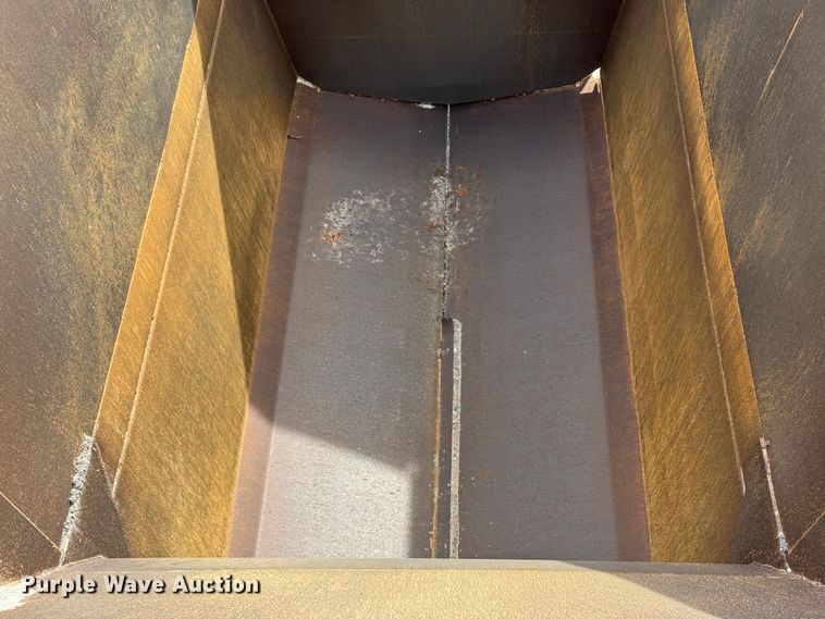 image for item DK6779 2007 Manac SBD-240 bottom dump trailer