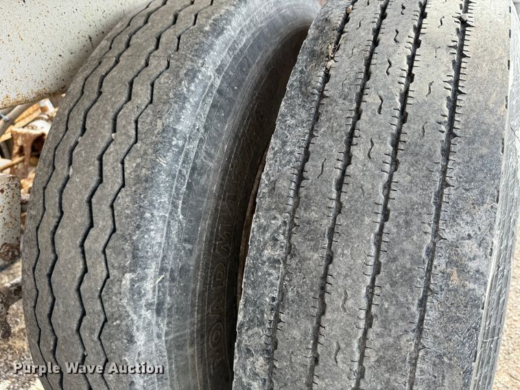 image for item DK6779 2007 Manac SBD-240 bottom dump trailer