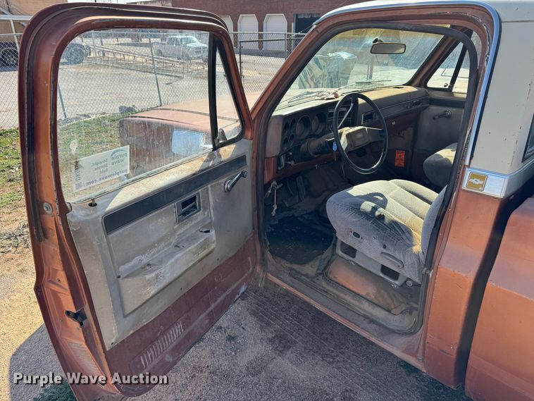 image for item DK6784 1981 Chevrolet C10 pickup truck