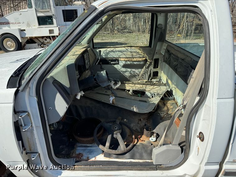 image for item DK6786 1994 Chevrolet 1500 pickup truck