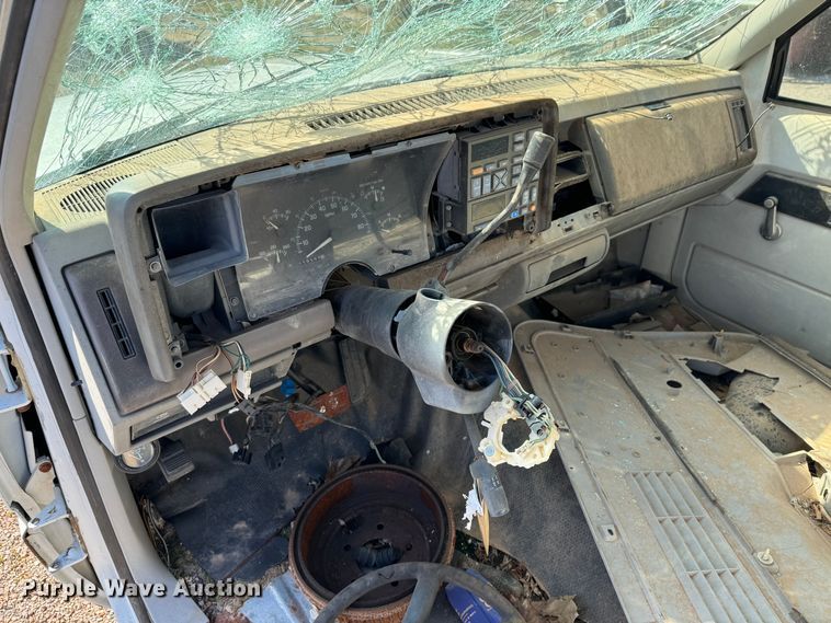 image for item DK6786 1994 Chevrolet 1500 pickup truck