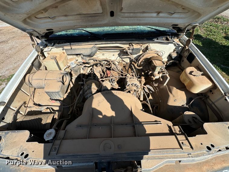 image for item DK6786 1994 Chevrolet 1500 pickup truck