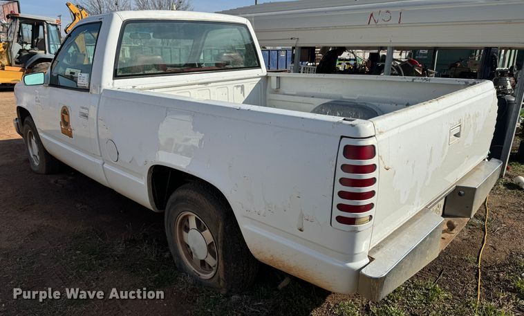 image for item DK6788 1993 Chevrolet C1500 pickup truck
