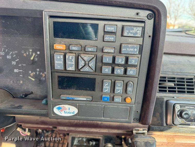 image for item DK6788 1993 Chevrolet C1500 pickup truck