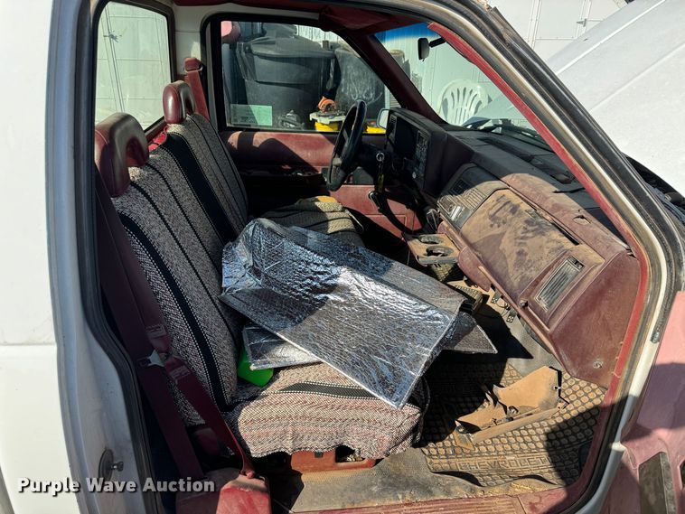 image for item DK6788 1993 Chevrolet C1500 pickup truck