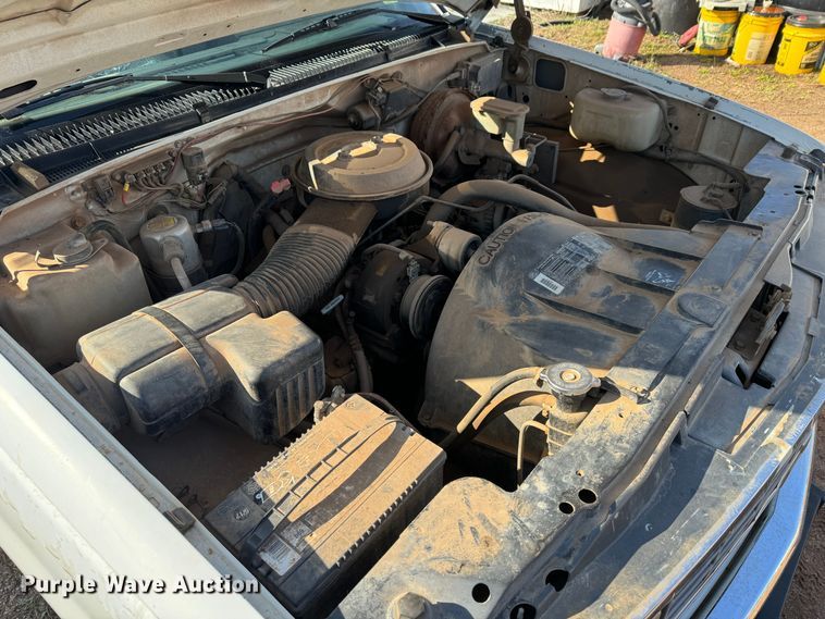 image for item DK6788 1993 Chevrolet C1500 pickup truck