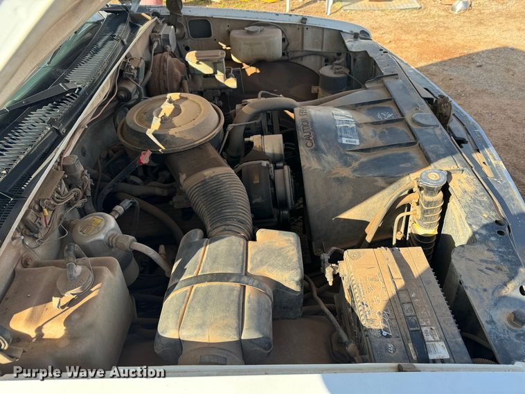 image for item DK6788 1993 Chevrolet C1500 pickup truck