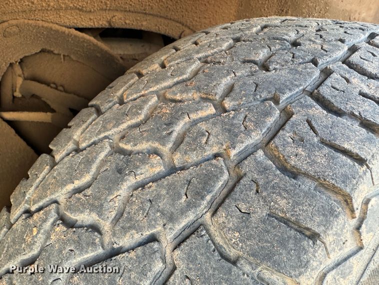 image for item DK6788 1993 Chevrolet C1500 pickup truck