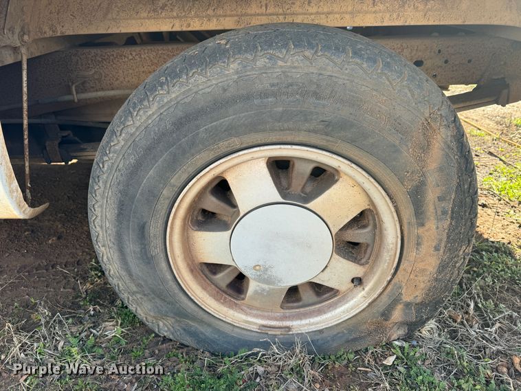 image for item DK6788 1993 Chevrolet C1500 pickup truck