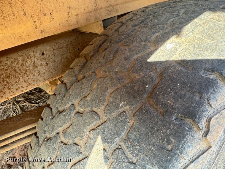 image for item DK6788 1993 Chevrolet C1500 pickup truck