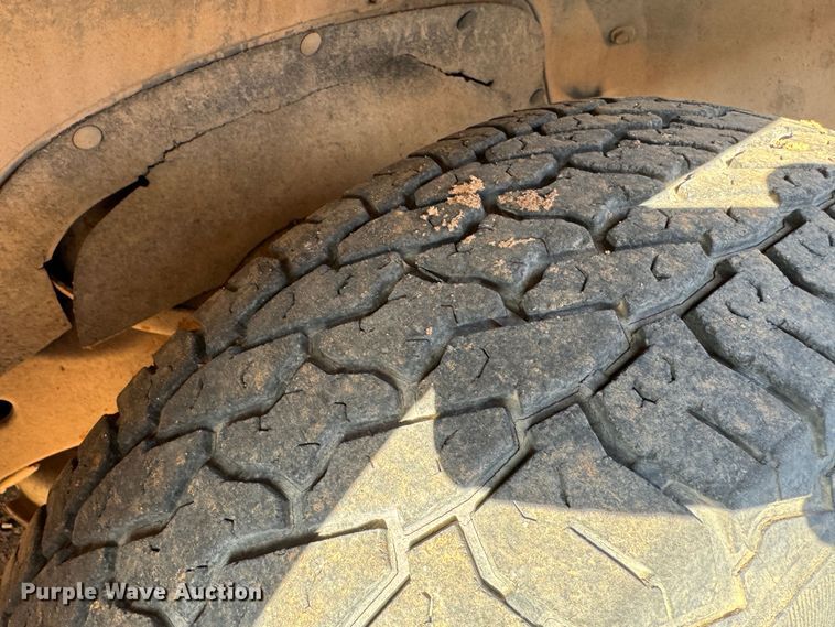 image for item DK6788 1993 Chevrolet C1500 pickup truck