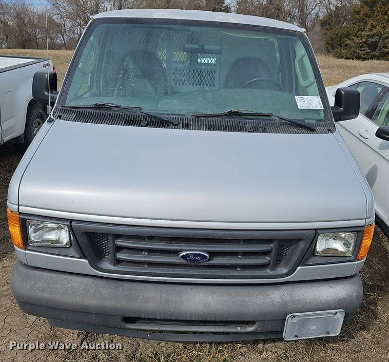 image for item DM1524 2004 Ford  E150 van