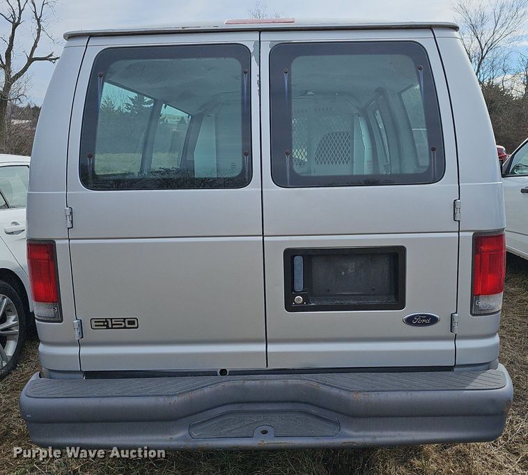 image for item DM1524 2004 Ford  E150 van