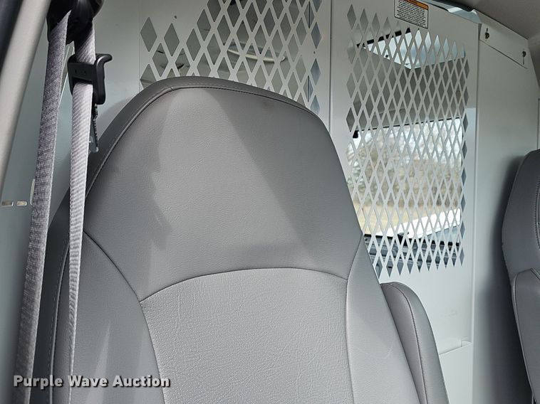 image for item DM1524 2004 Ford  E150 van