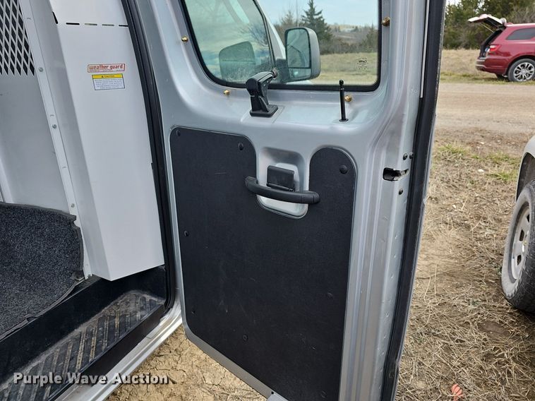 image for item DM1524 2004 Ford  E150 van