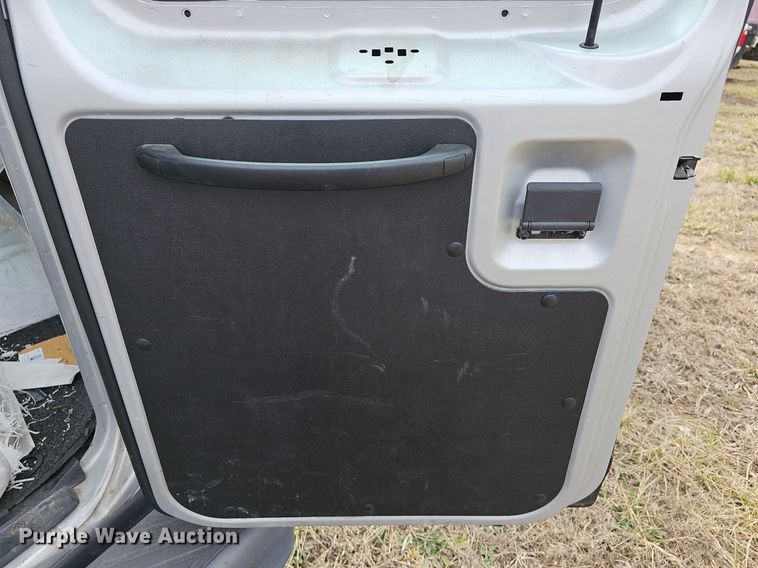 image for item DM1524 2004 Ford  E150 van