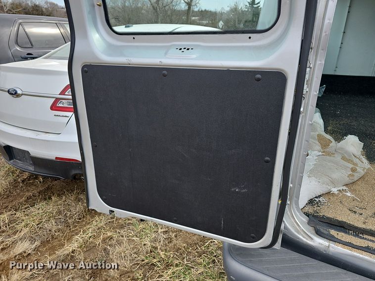 image for item DM1524 2004 Ford  E150 van