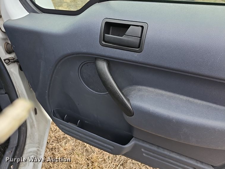 image for item DM1527 2013 Ford Transit Connect XLT van