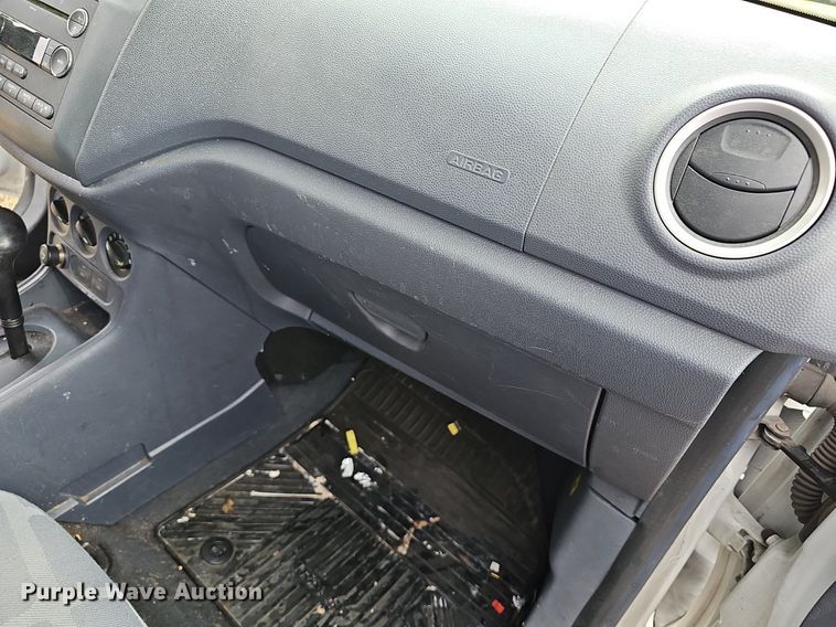 image for item DM1527 2013 Ford Transit Connect XLT van