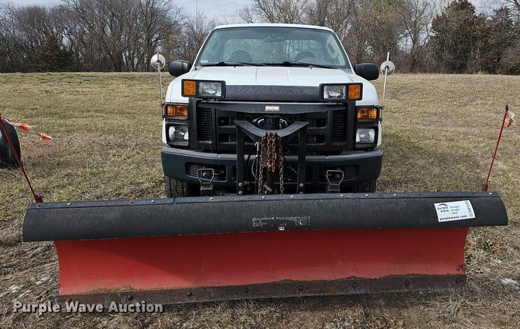 image for item DM1528 2009 Ford F250 Super Duty XL pickup truck