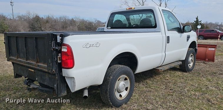 image for item DM1528 2009 Ford F250 Super Duty XL pickup truck