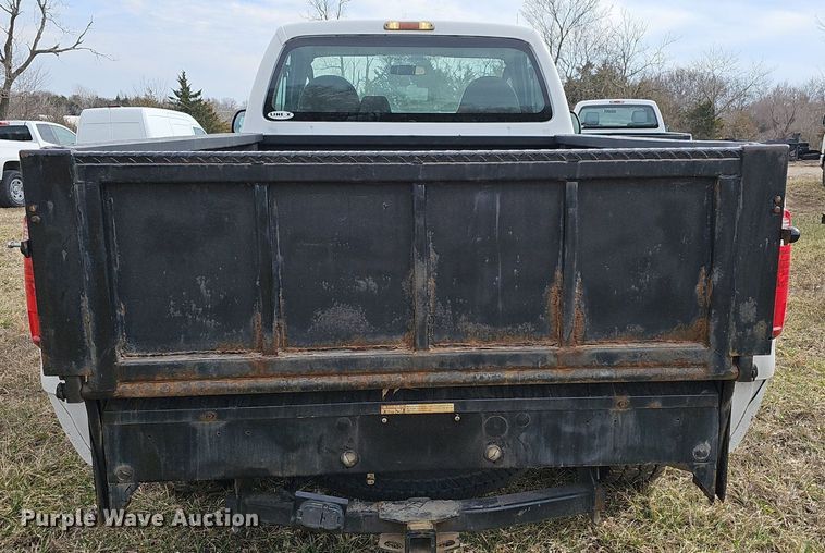 image for item DM1528 2009 Ford F250 Super Duty XL pickup truck
