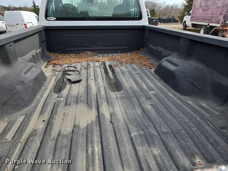 image for item DM1528 2009 Ford F250 Super Duty XL pickup truck