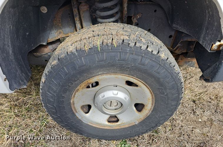 image for item DM1528 2009 Ford F250 Super Duty XL pickup truck