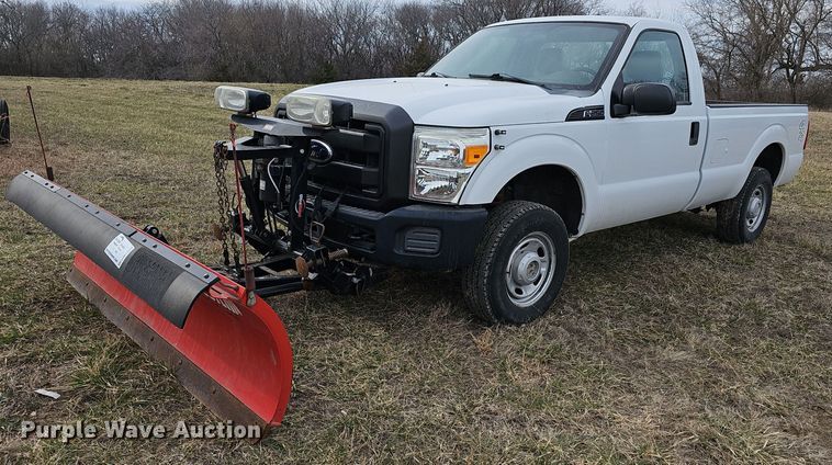 image for item DM1529 2011 Ford  F250 Super Duty XL pickup truck