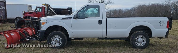 image for item DM1529 2011 Ford  F250 Super Duty XL pickup truck