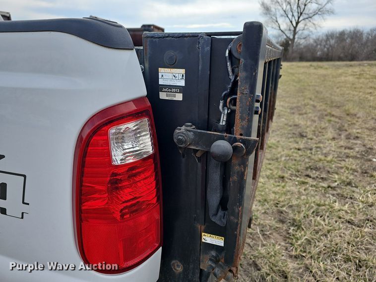 image for item DM1529 2011 Ford  F250 Super Duty XL pickup truck