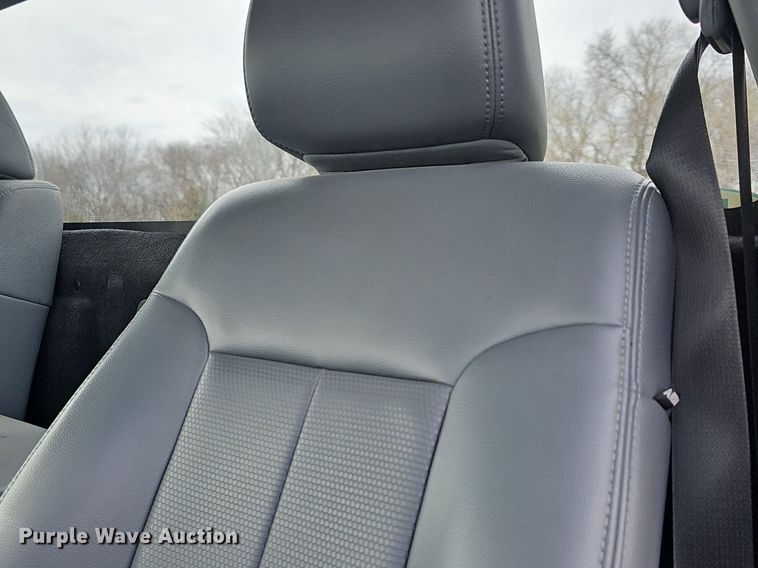 image for item DM1529 2011 Ford  F250 Super Duty XL pickup truck