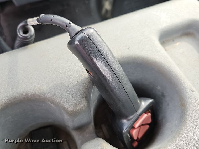 image for item DM1529 2011 Ford  F250 Super Duty XL pickup truck