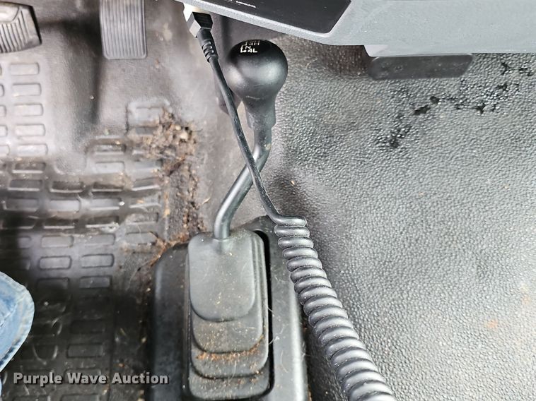 image for item DM1529 2011 Ford  F250 Super Duty XL pickup truck