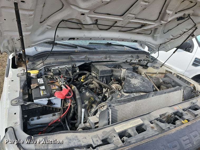 image for item DM1529 2011 Ford  F250 Super Duty XL pickup truck