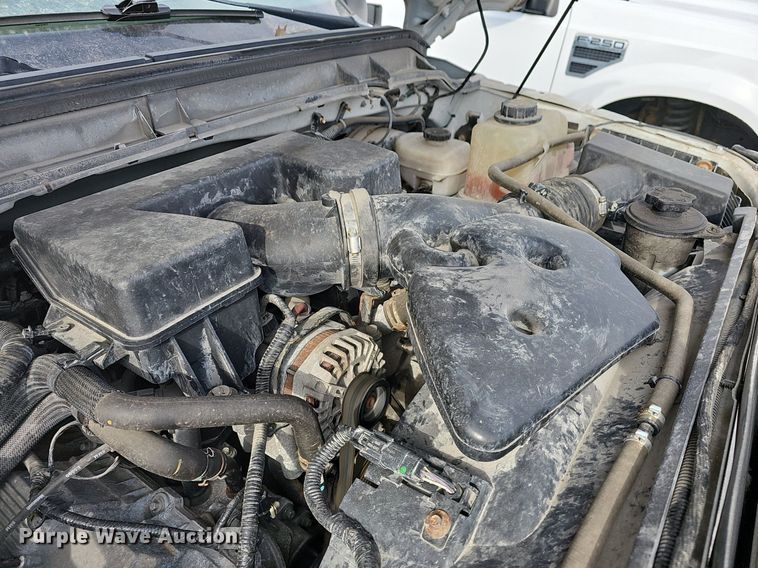 image for item DM1529 2011 Ford  F250 Super Duty XL pickup truck