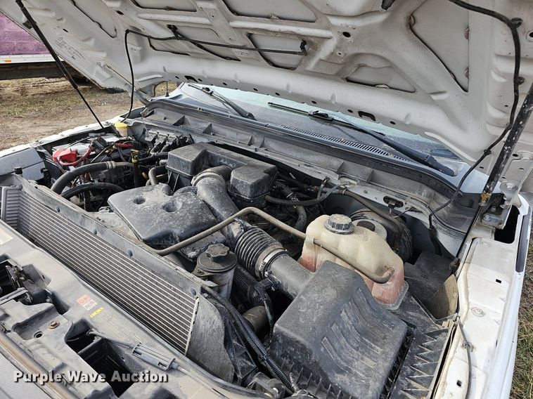 image for item DM1529 2011 Ford  F250 Super Duty XL pickup truck