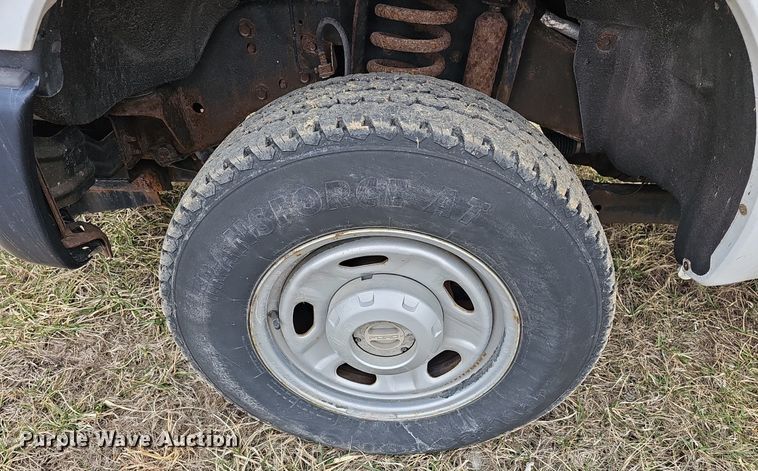 image for item DM1529 2011 Ford  F250 Super Duty XL pickup truck