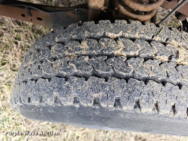 image for item DM1529 2011 Ford  F250 Super Duty XL pickup truck