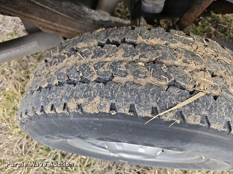 image for item DM1529 2011 Ford  F250 Super Duty XL pickup truck