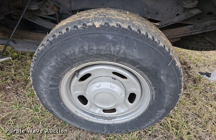 image for item DM1529 2011 Ford  F250 Super Duty XL pickup truck