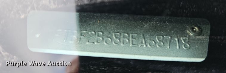 image for item DM1529 2011 Ford  F250 Super Duty XL pickup truck