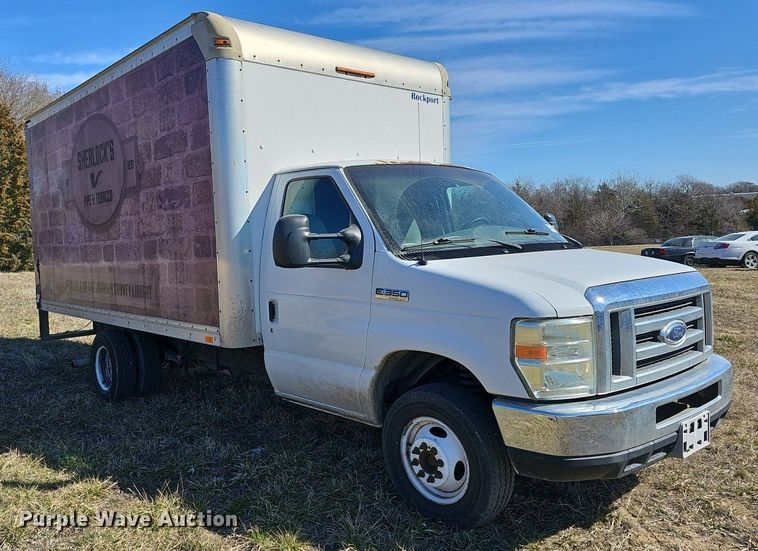image for item DM1530 2008 Ford E350 Super Duty  box truck