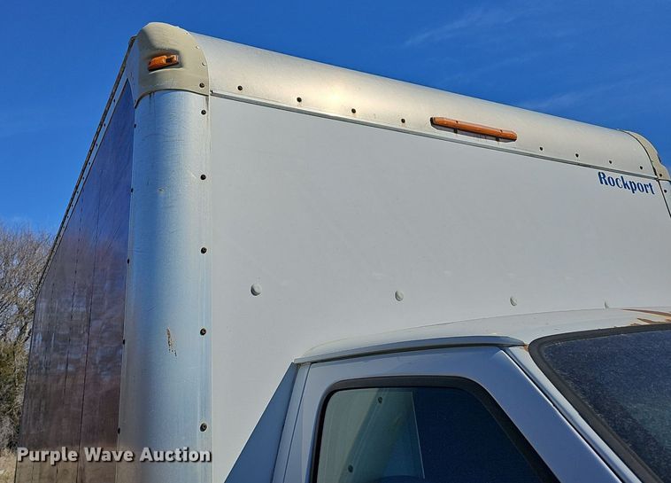 image for item DM1530 2008 Ford E350 Super Duty  box truck
